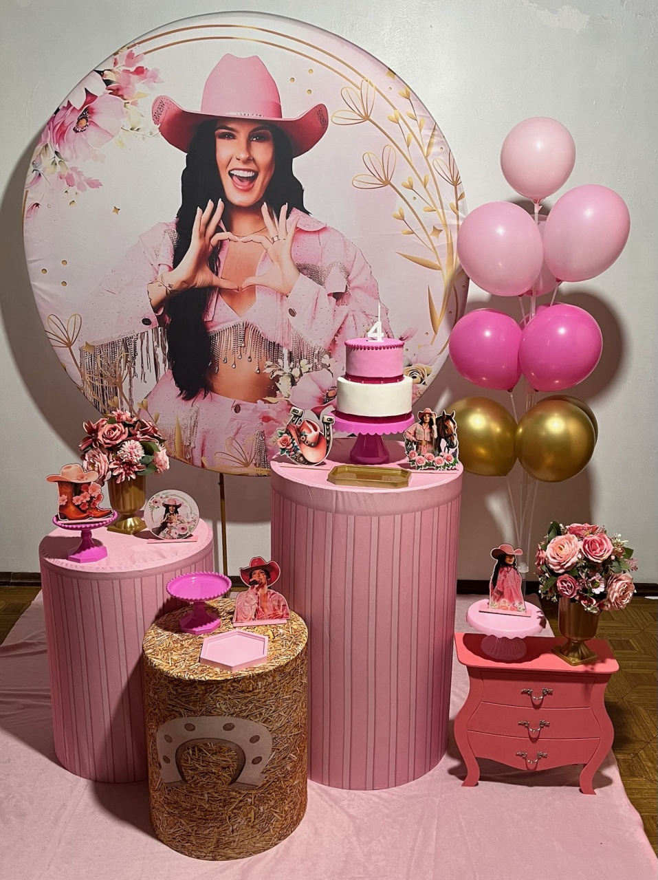 Ana Castela - Kit Médio - Decoreli Decorações Pegue e Monte