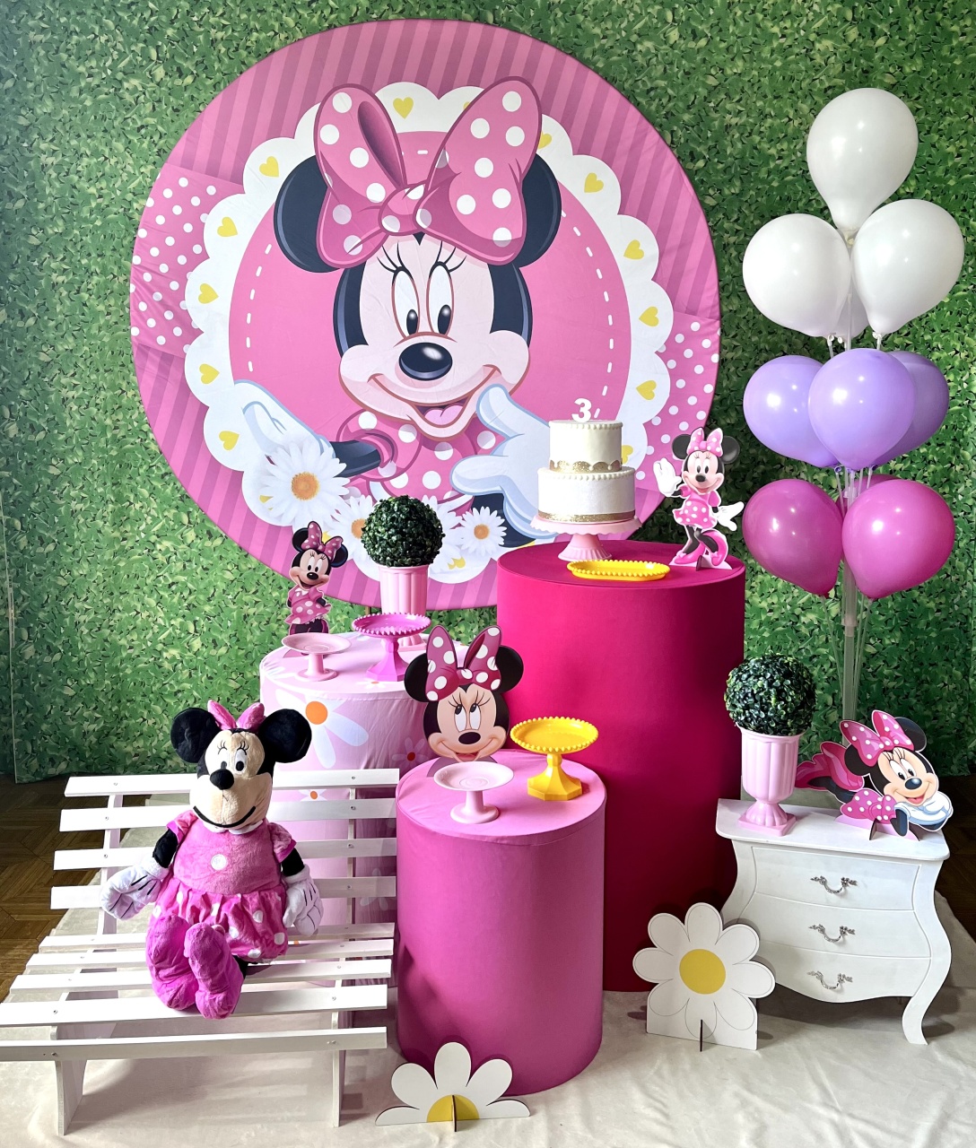 Minnie Rosa (S/Banquinho) - Decoreli Decorações Pegue e Monte