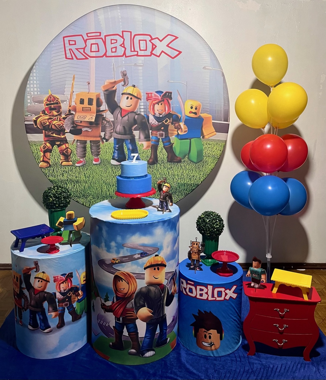 Roblox - Kit Médio - Decoreli Decorações Pegue e Monte