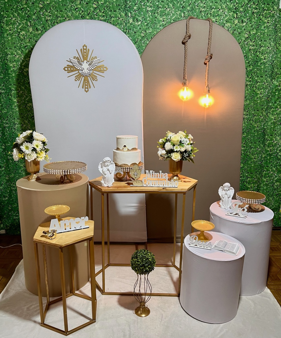 Comunhão Nude E Branco - Decoreli Decorações Pegue e Monte