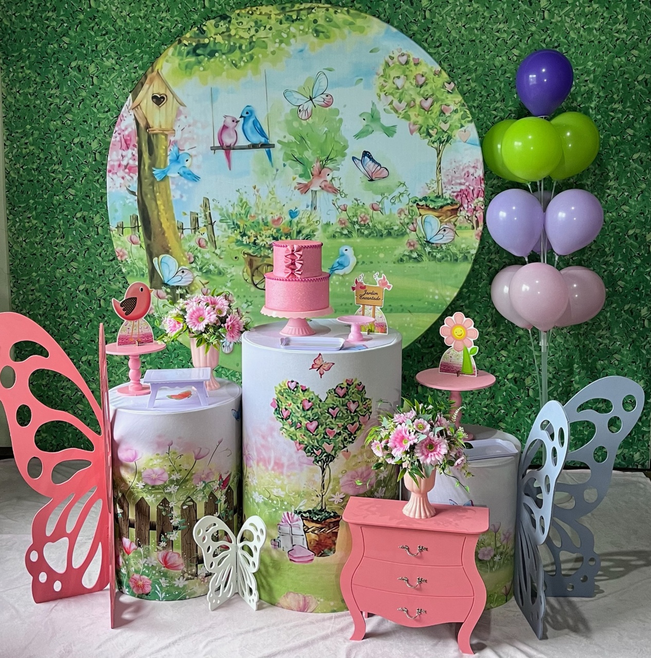 Jardim Encantado 1 C/Borboletas - Kit Médio - Decoreli Decorações Pegue e Monte