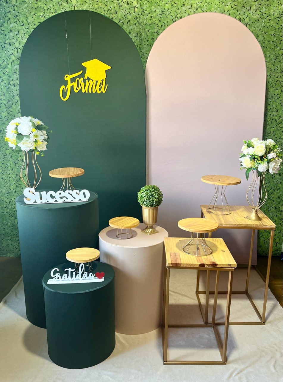 Formatura Verde E Nude 1 - Decoreli Decorações Pegue e Monte