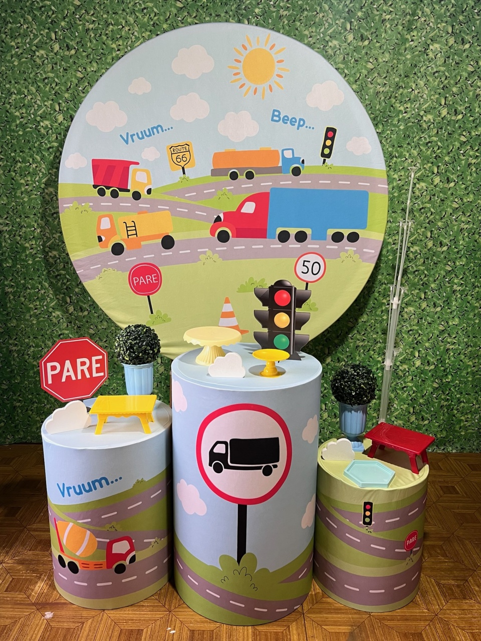 Caminhões - Kit Básico - Decoreli Decorações Pegue e Monte