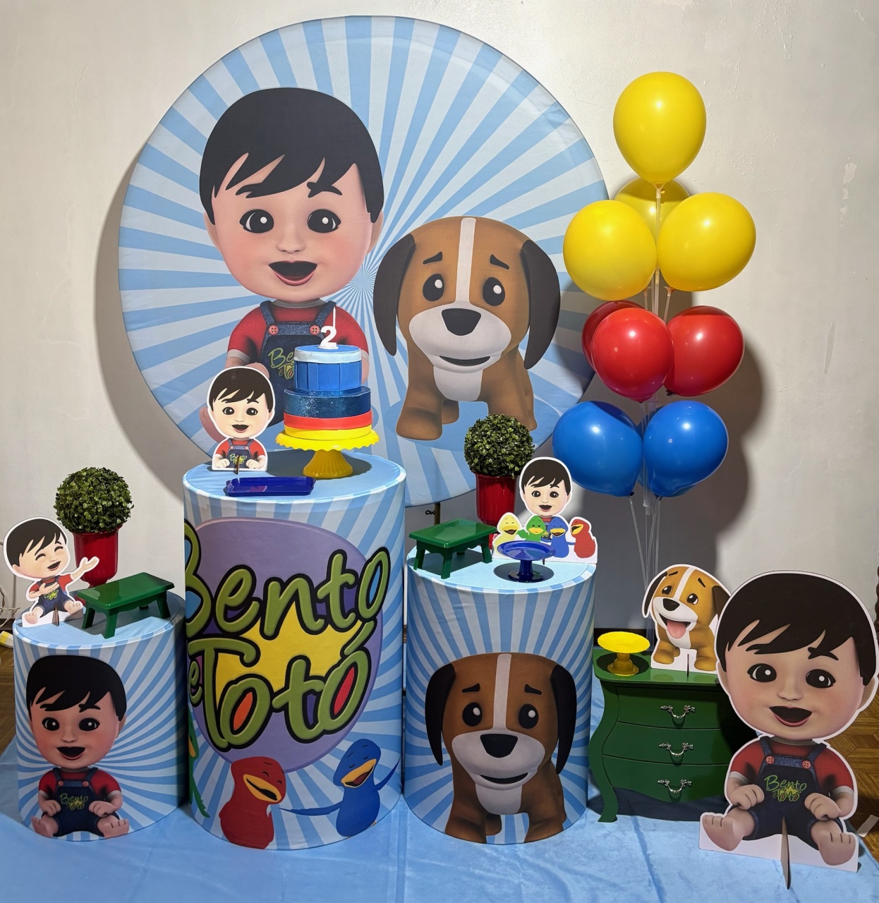 Bento E Totó - Kit Médio - Decoreli Decorações Pegue e Monte