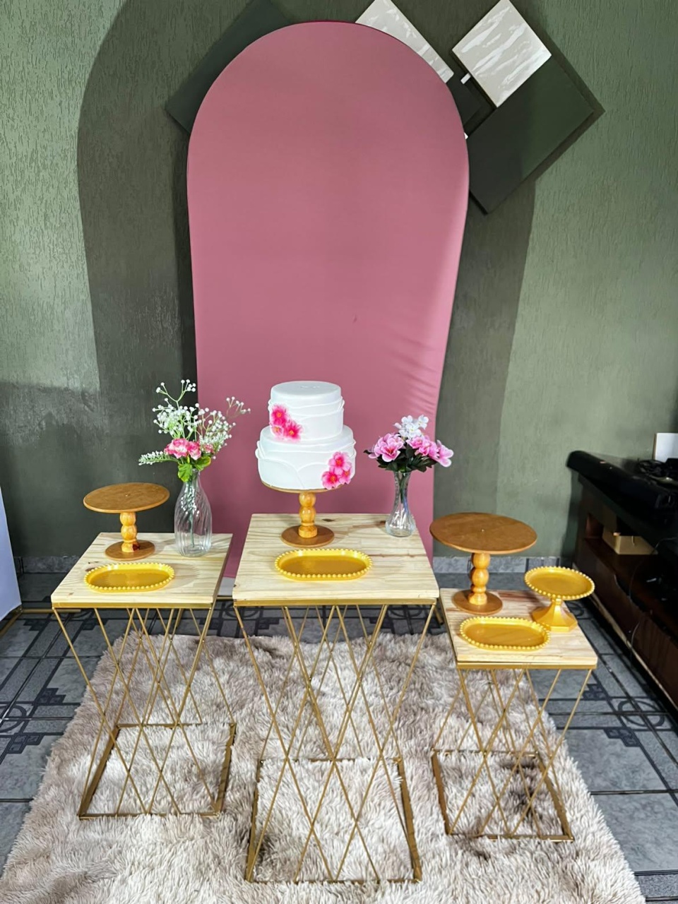 Rose E Dourado - Vaso Vidro - Janaíne Naiara Ferreira Rezende