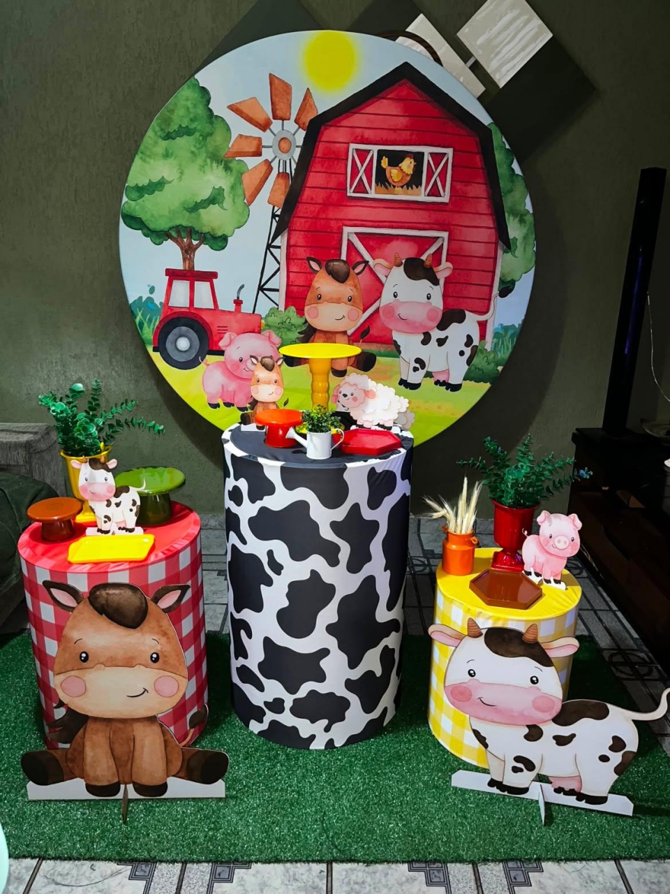 Fazendinha Xadrez E Display Chão - Janaíne Naiara Ferreira Rezende