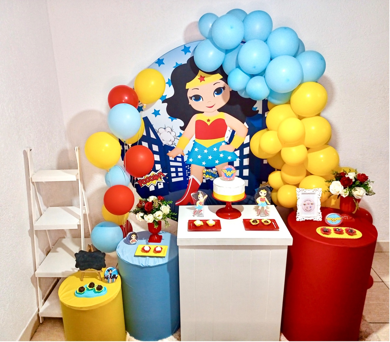 Kit Luxo Infantil Feminino Mulher Maravilha - Realiza Festa