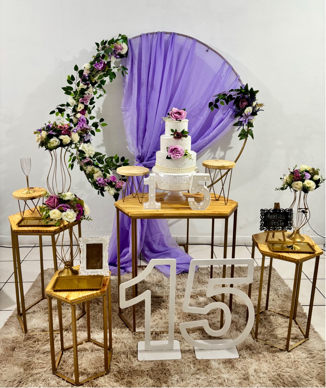Kit Luxo 15 Lilás Com Tecido Lilás - Realiza Festa