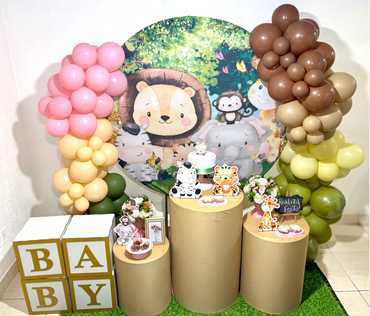 Kit Festa - Chá de Bebê Safari Chic - Realiza Festa