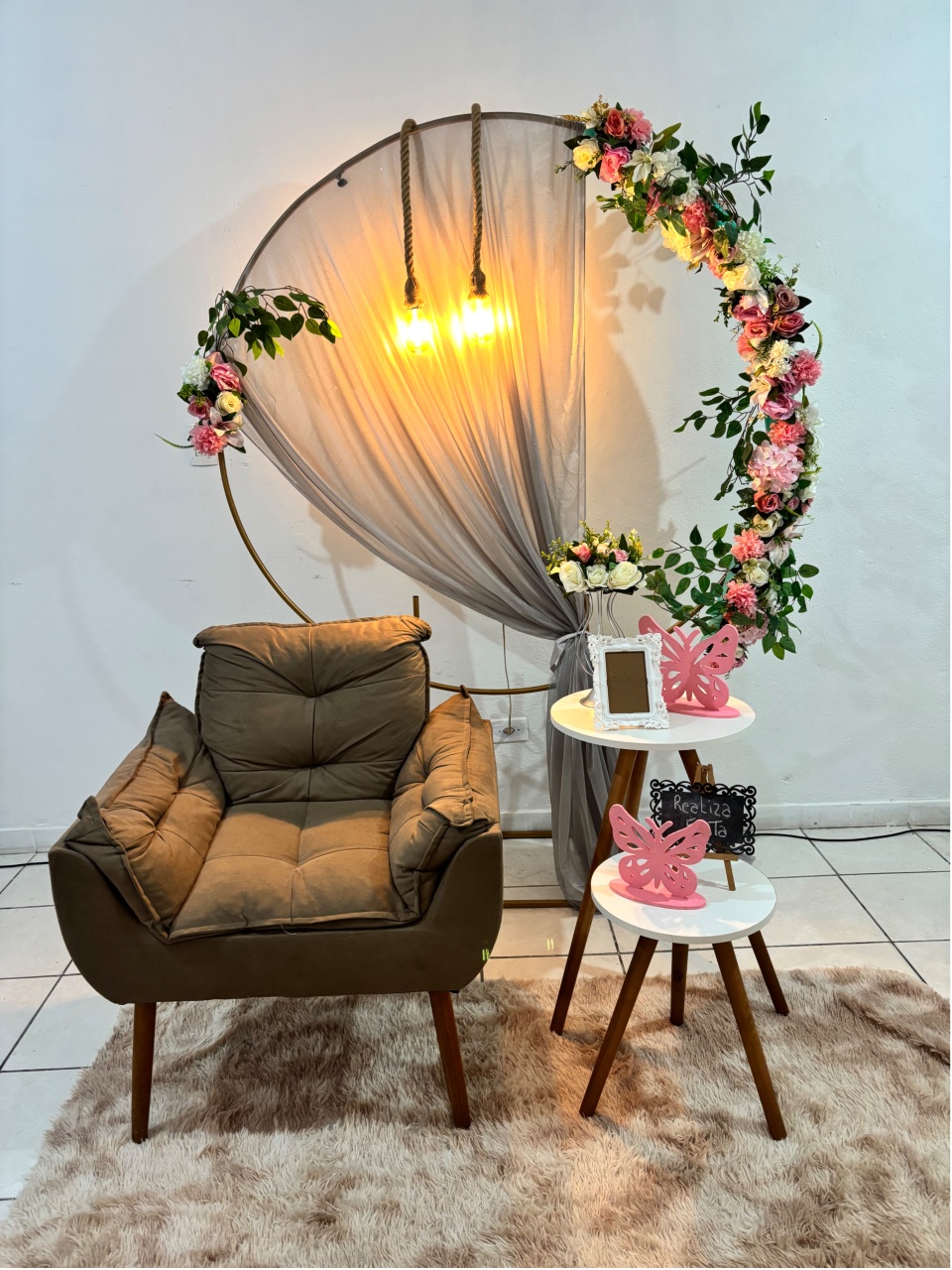 Kit Encontro de Mulheres Luxo Arco de Flores Lilás Rosa Com Prata - Realiza Festa