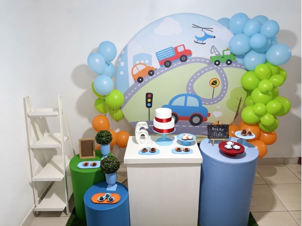 Kit Luxo Infantil Masculino Carrinhos / Transporte - Realiza Festa