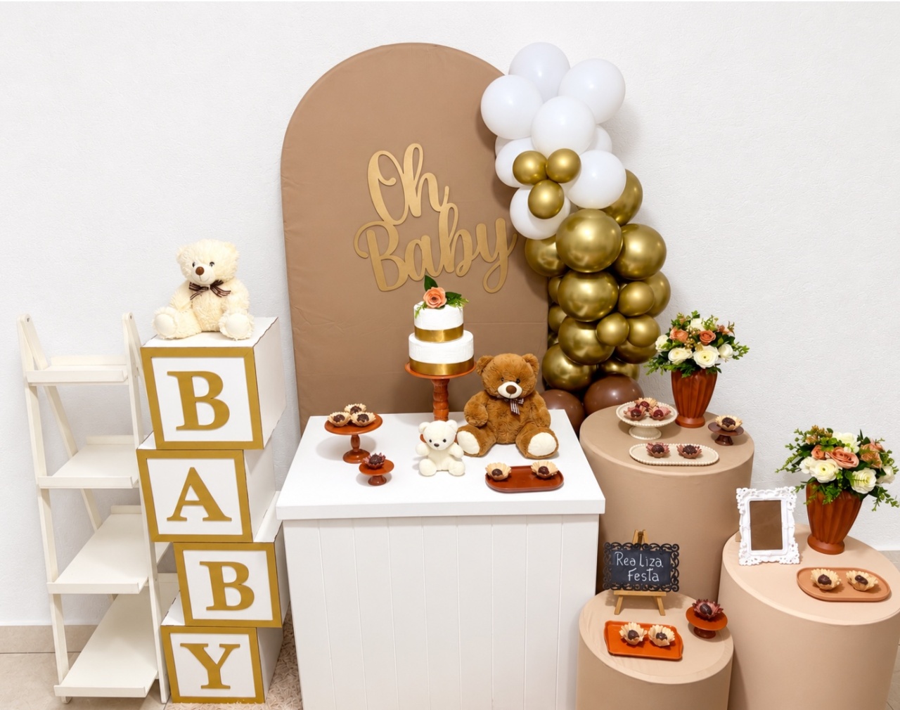 Kit Luxo Chá Revelação/ Chá de Bebê Marrom Claro/ Mocaccino - Realiza Festa