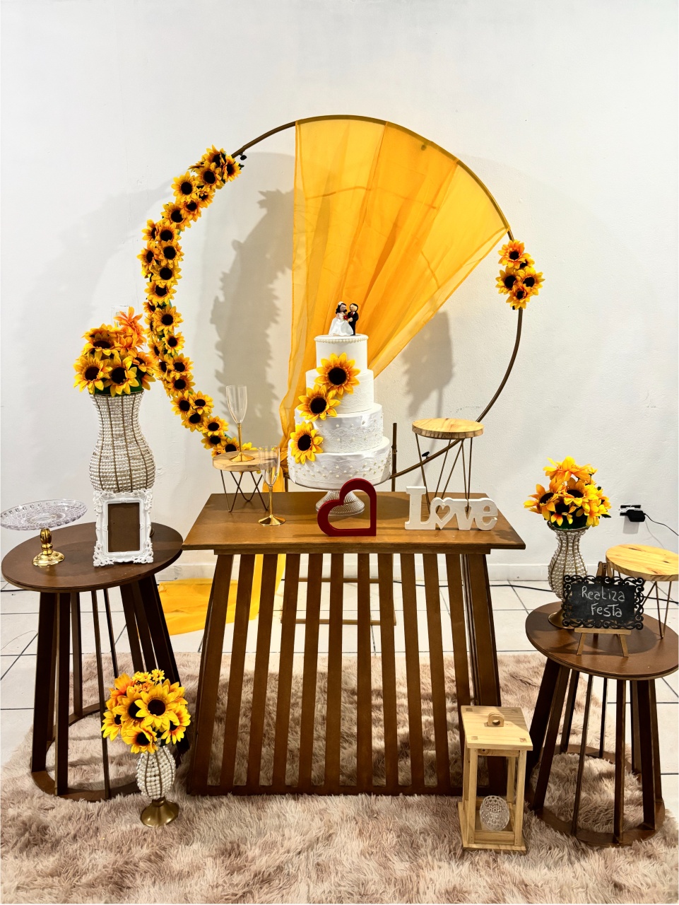 Kit Luxo Casamento Girassol Rústico Com Tecido Amarelo - Realiza Festa