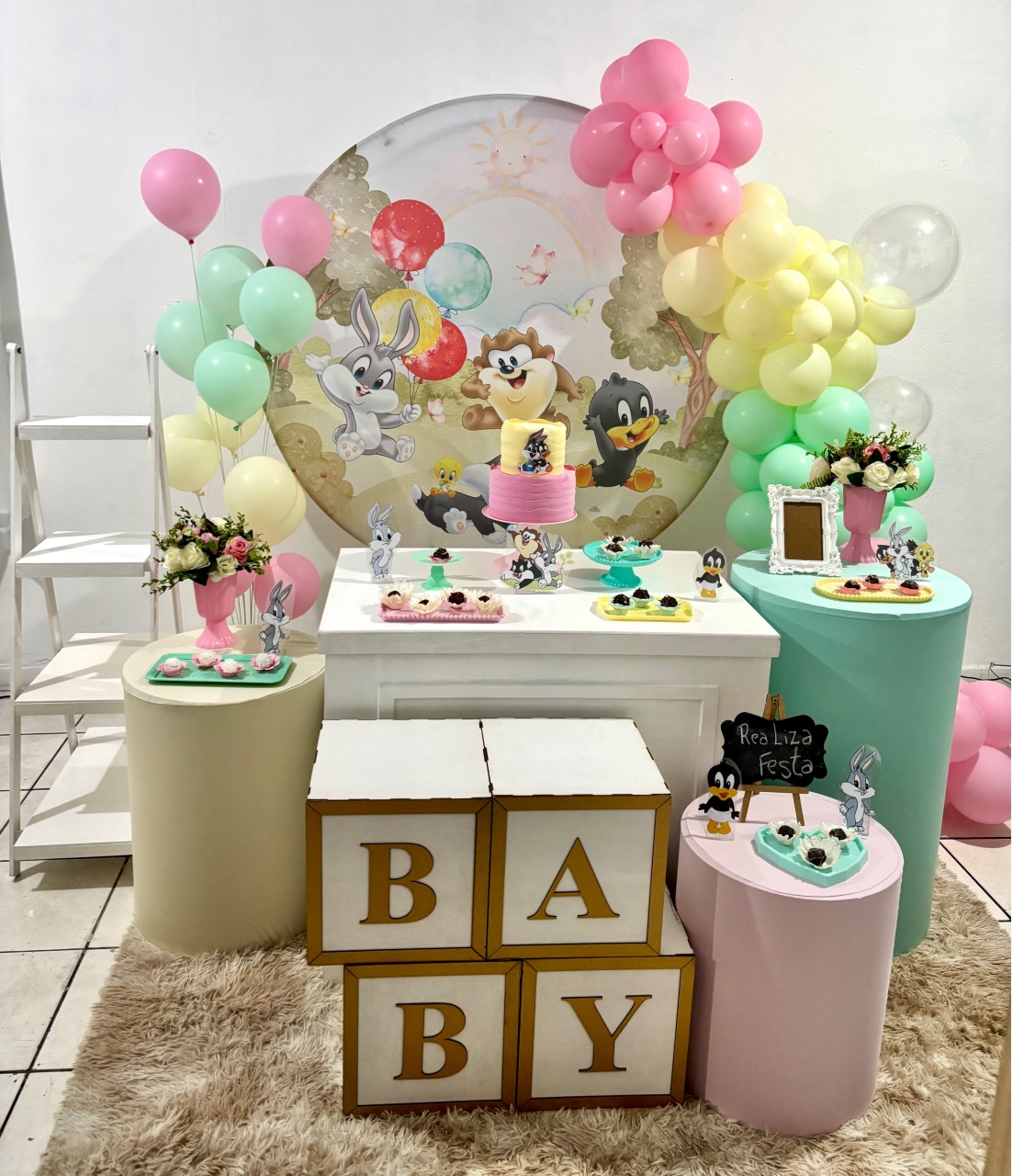 Kit Luxo Chá de Bebê Baby Looney Tunes Para Menina - Realiza Festa