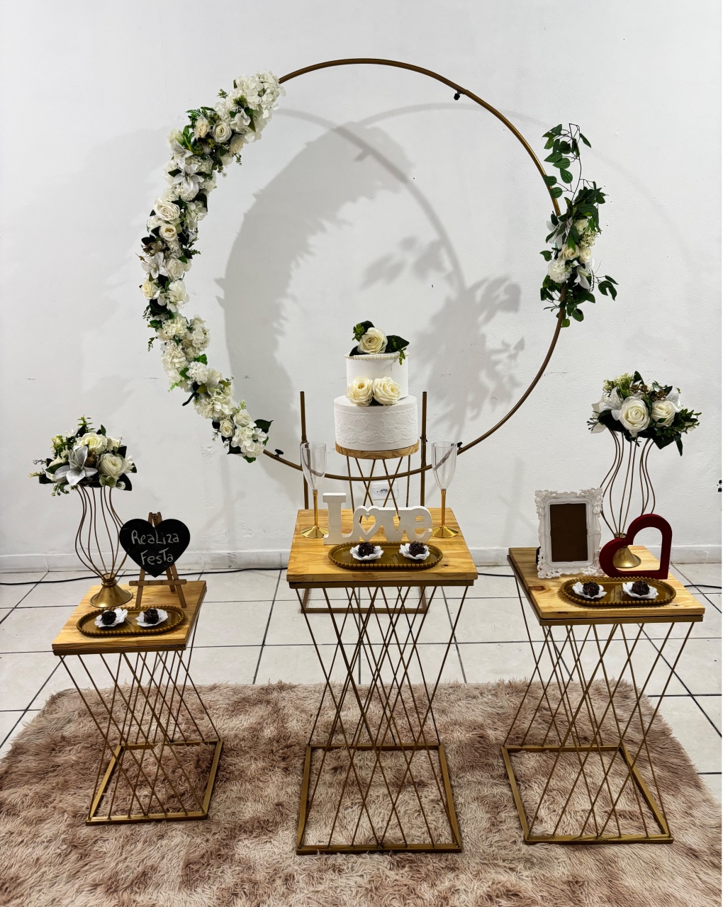 Kit Festa Casamento Arco de Flores Branco - Realiza Festa