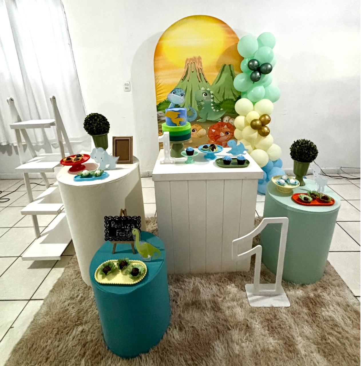 Kit Luxo Aniversário Masculino Dino Baby Menino Romano - Realiza Festa