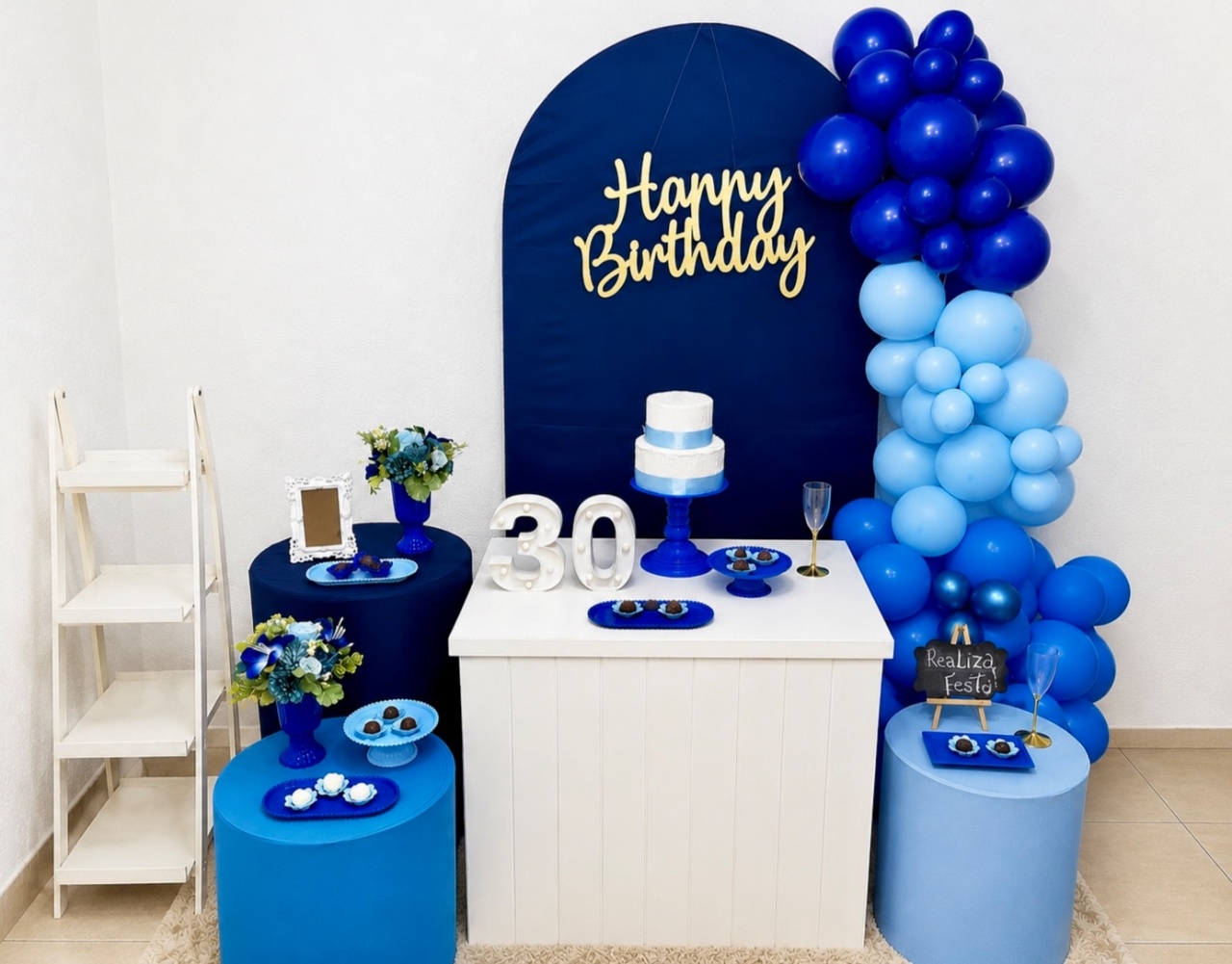 Kit Luxo Adulto Azul Marinho Com Dourado - Realiza Festa