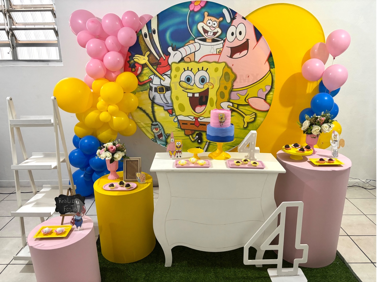 Kit Premium Aniversário Bob Esponja Feminino - Realiza Festa