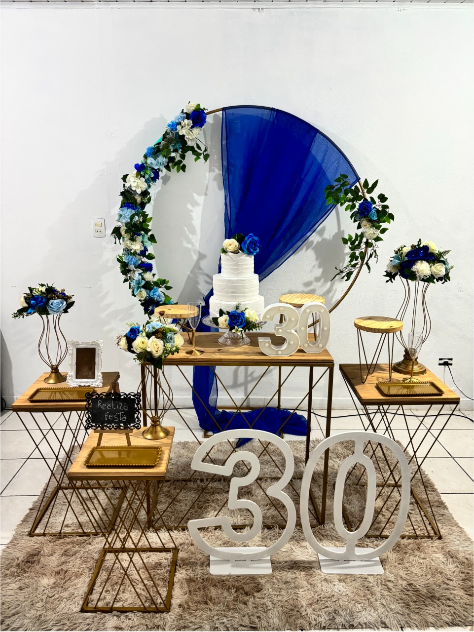Kit Luxo Adulto Feminino Azul Com Tecido Azul Escuro - Realiza Festa