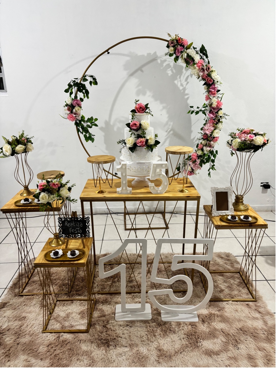 Kit Luxo 15 Anos Arco Rosa - Realiza Festa