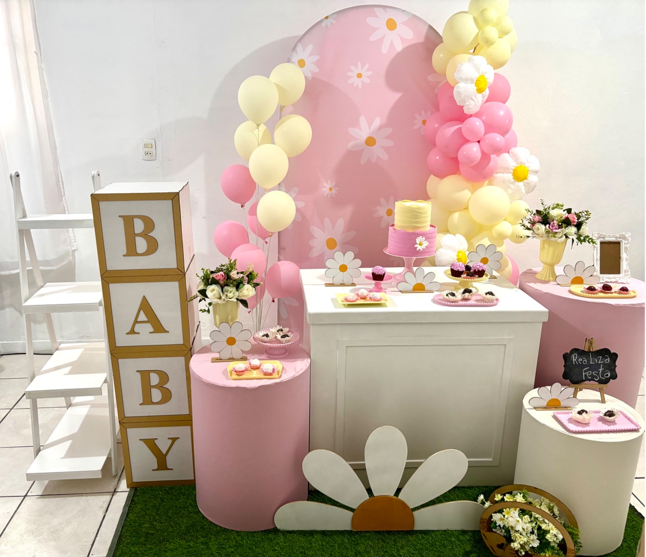 Kit Luxo Chá de Bebê Margaridas - Realiza Festa