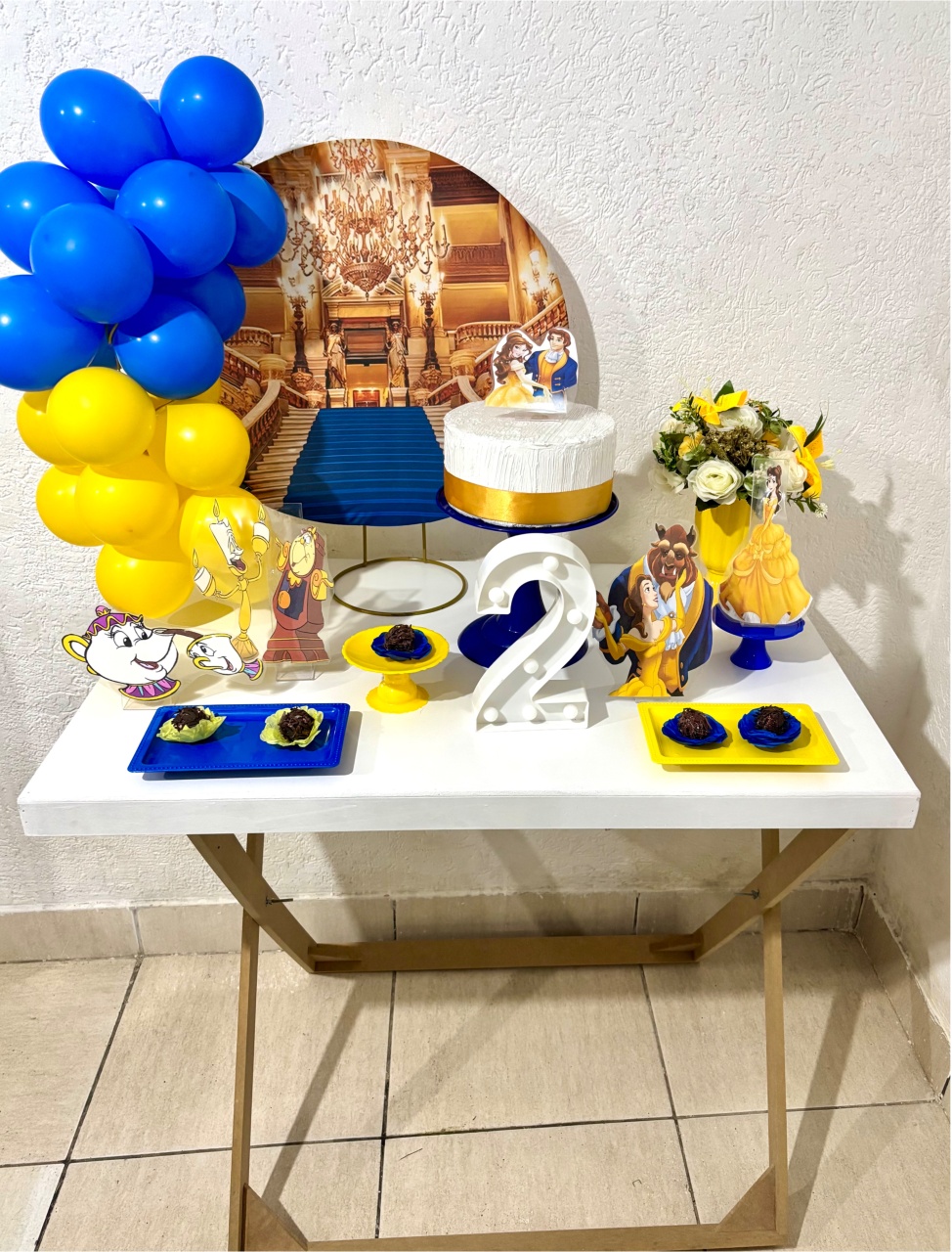 Mini Kit G - A Bela E A Fera - Realiza Festa