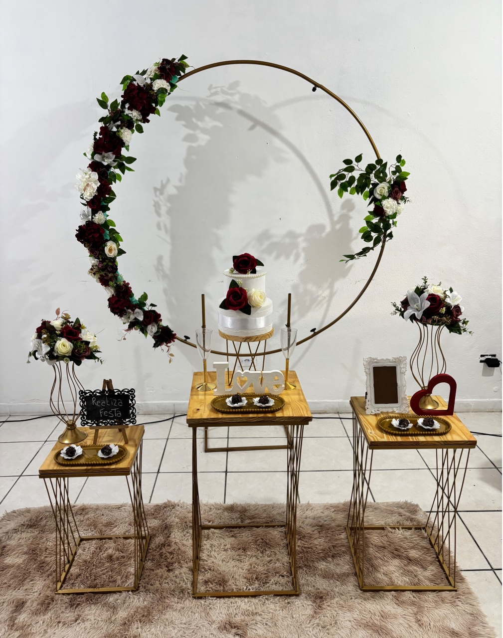 Kit Festa Casamento Marsala Arco de Flores - Realiza Festa
