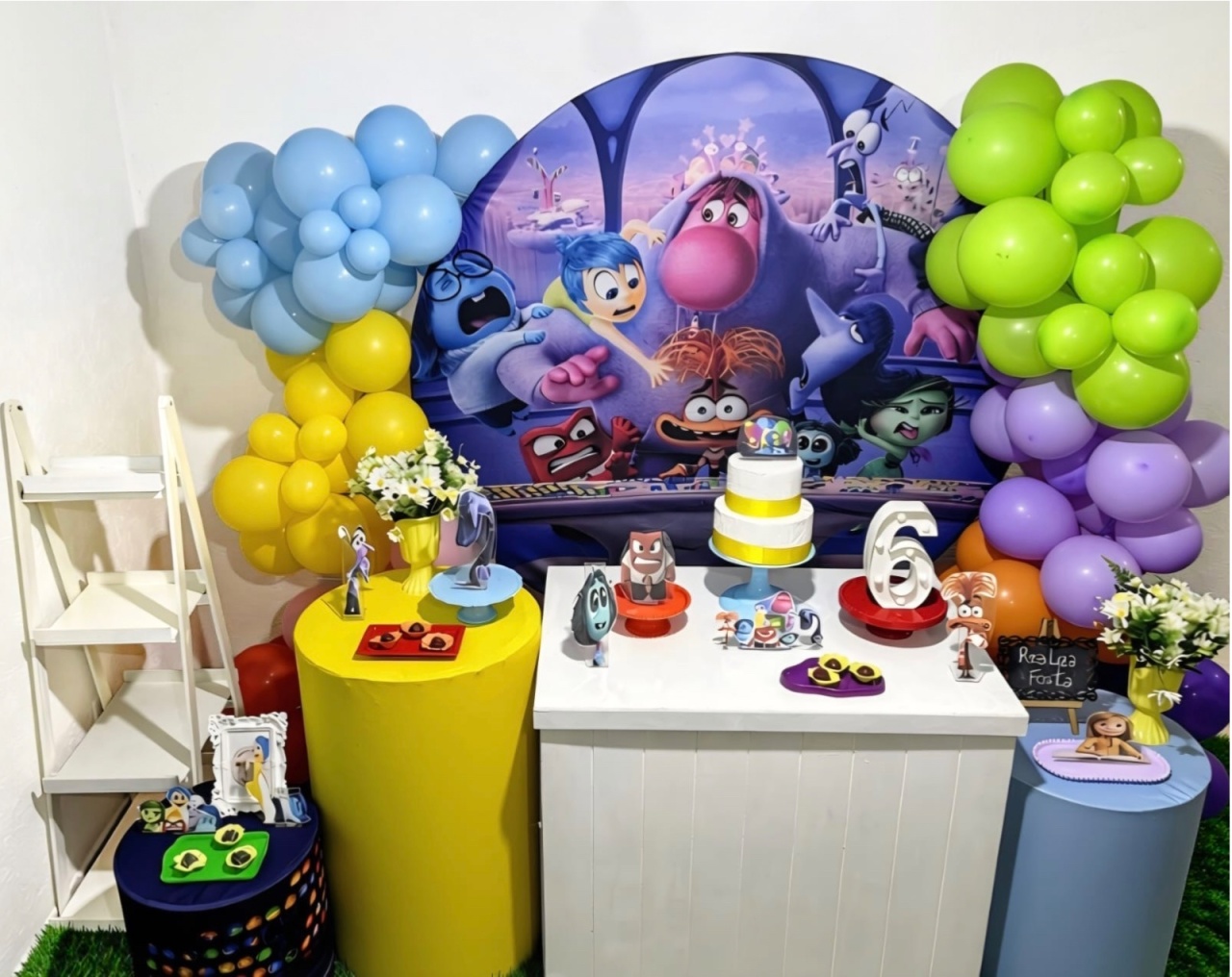 Kit Luxo Aniversário Divertidamente Ii Turma - Realiza Festa