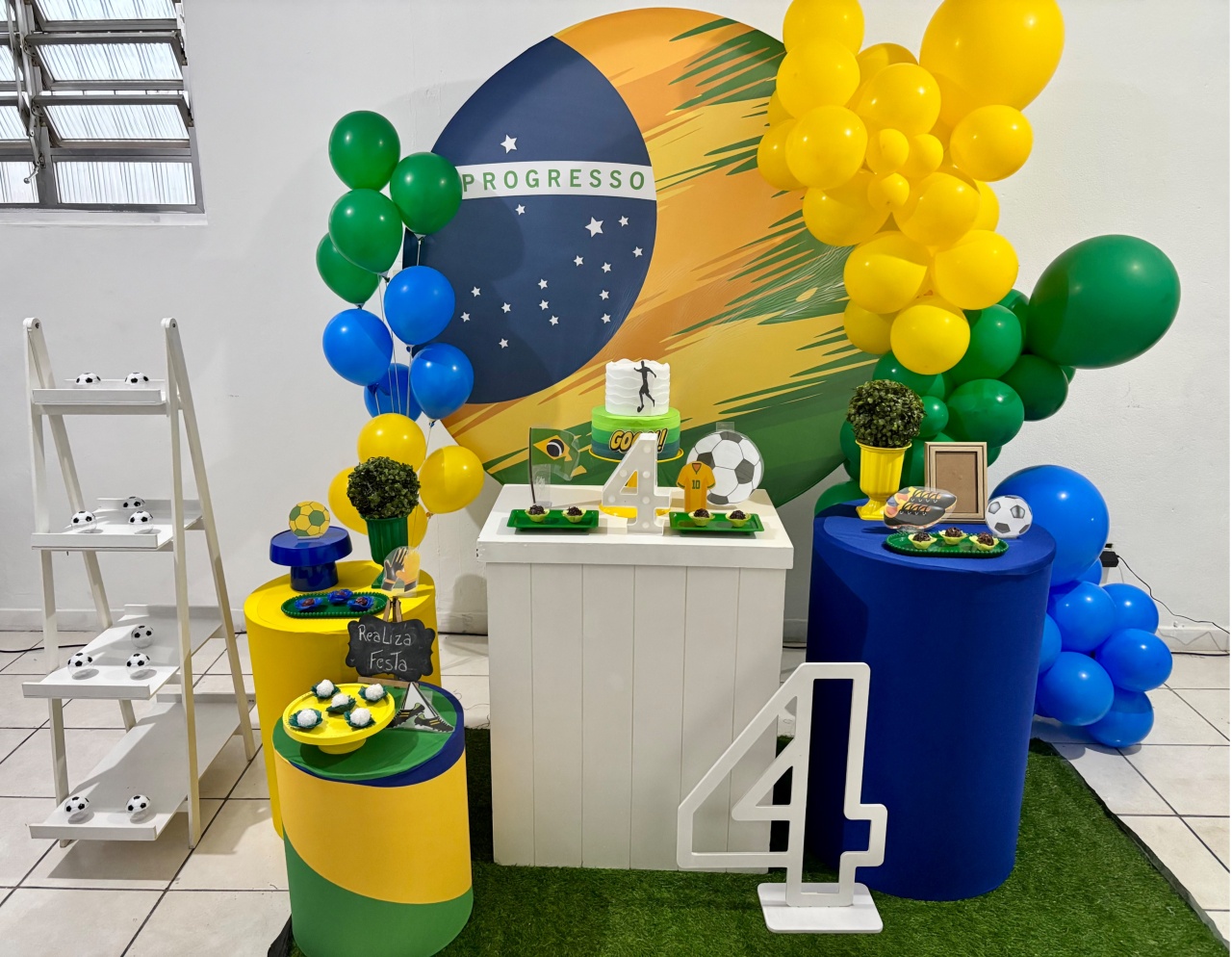Kit Luxo Aniversário Brasil - Realiza Festa