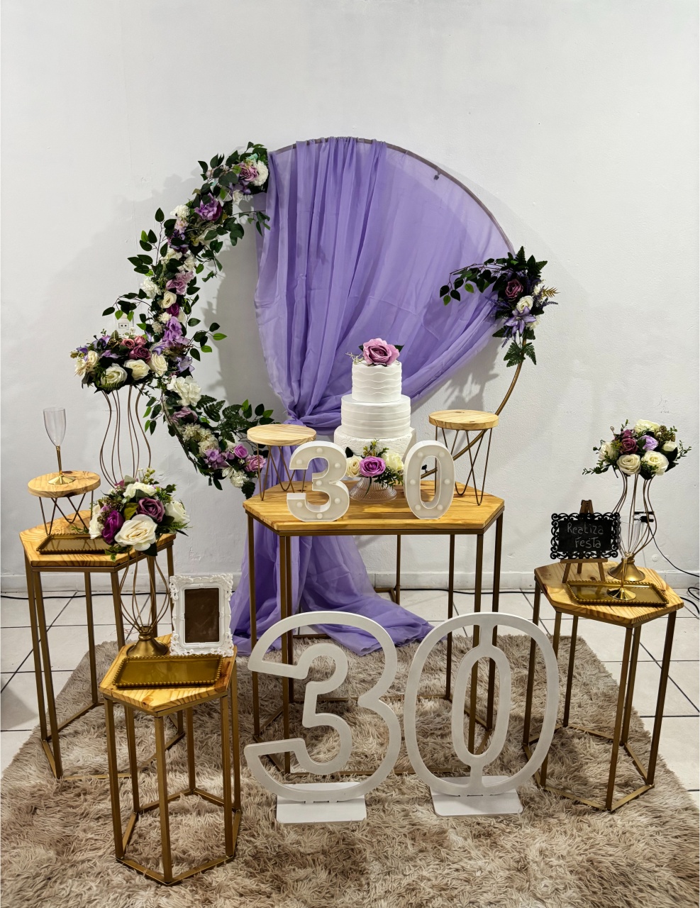 Kit Luxo Adulto Feminino Lilás Com Tecido Lilás - Realiza Festa