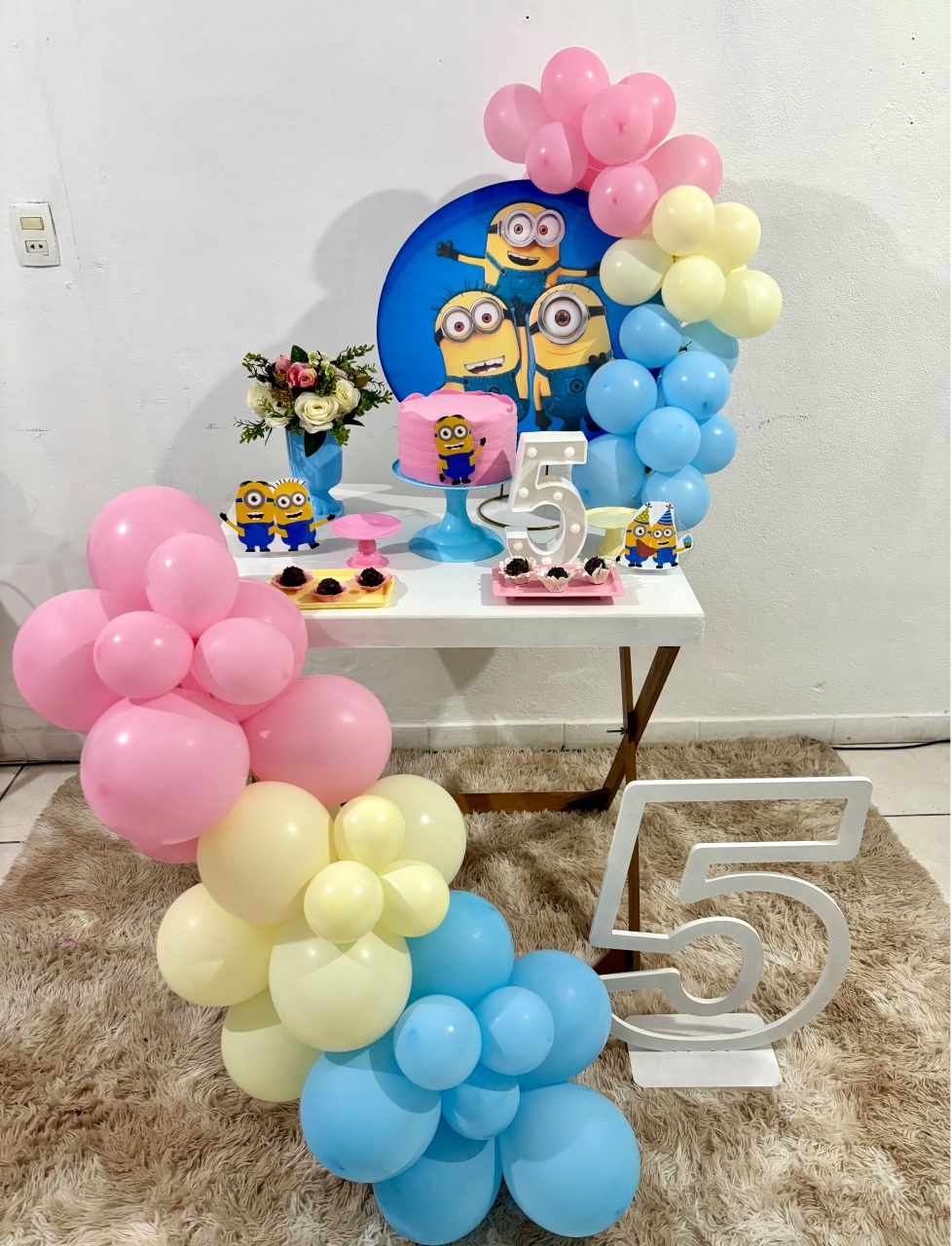 Mini Kit G - Minions Feminino - Realiza Festa