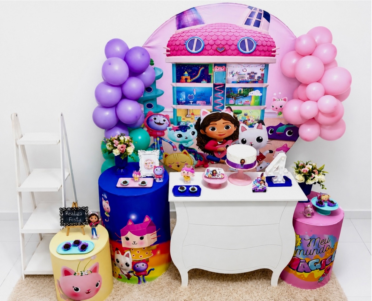 Kit Luxo Aniversário Casa da Gabby - Realiza Festa