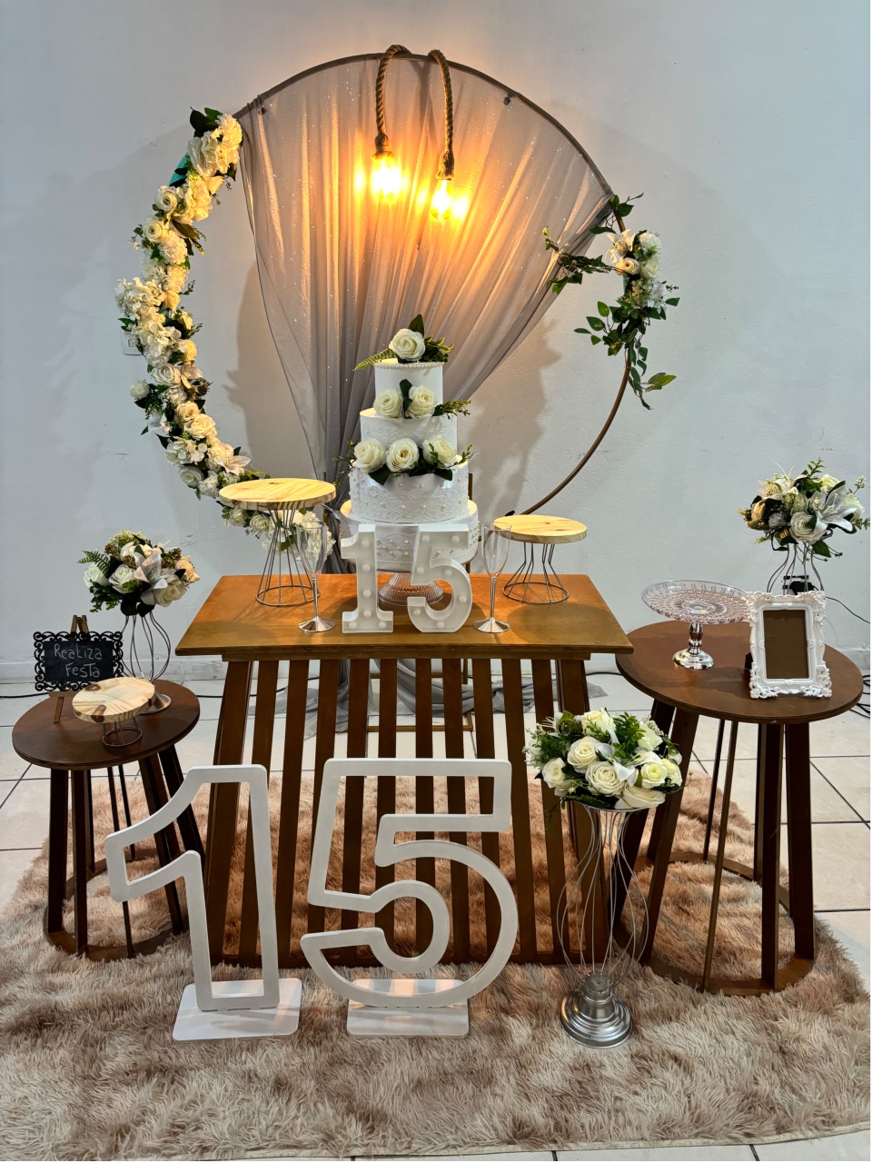 Kit Premium 15 Anos - Branco Com Prata Rústico - Realiza Festa