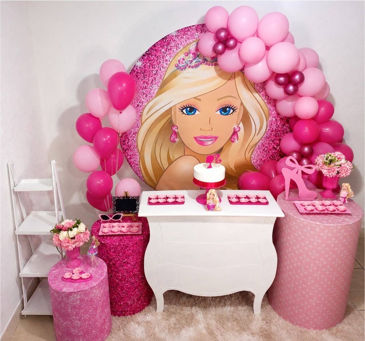 Kit Luxo Infantil Feminino ‐ Barbie - Realiza Festa