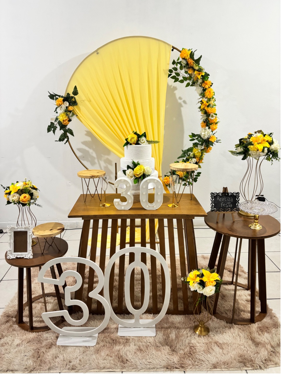Kit Luxo Adulto Feminino Amarelo Manteiga - Realiza Festa
