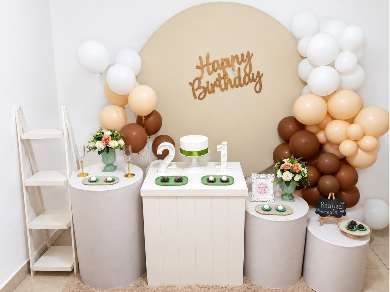 Kit Luxo Aniversário Creme Redondo - Realiza Festa