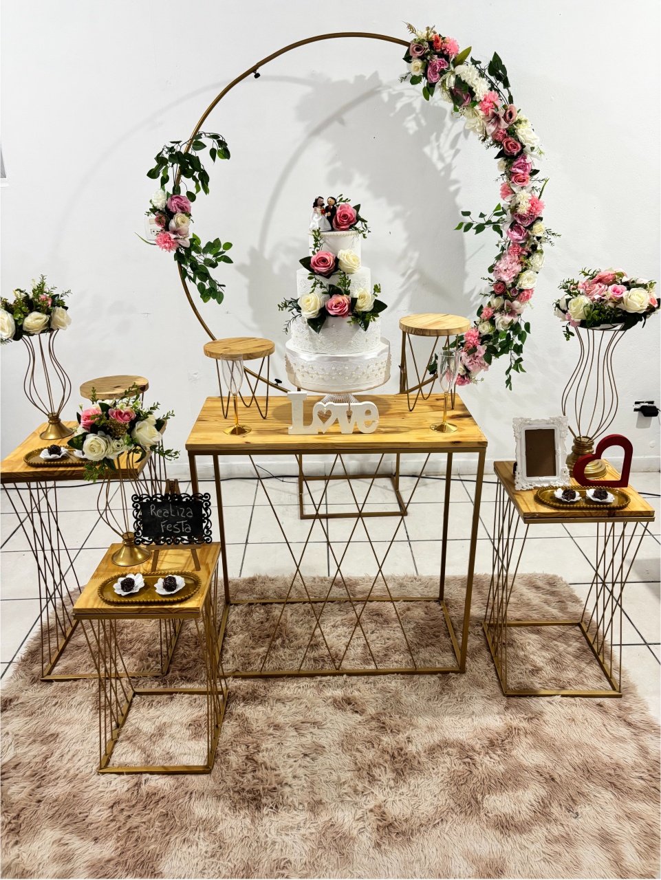 Kit Luxo Casamento - Arco Rosa Sem Tecido - Realiza Festa