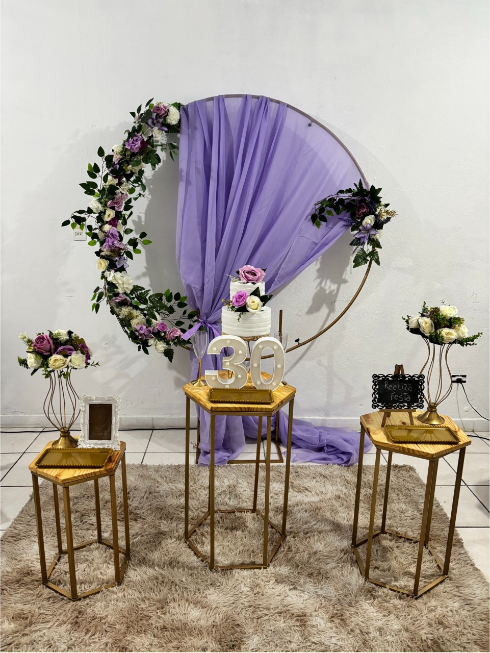 Kit Festa Adulto Feminino Arco Lilás Com Tecido Lilás - Realiza Festa