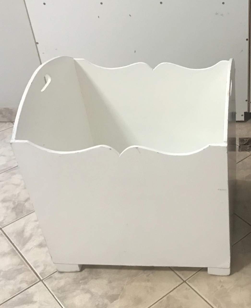 Mdf Bau Sem Tampa/ Caixa de Presente Branco M - LÊ FESTAS LOCAÇÃO DE 