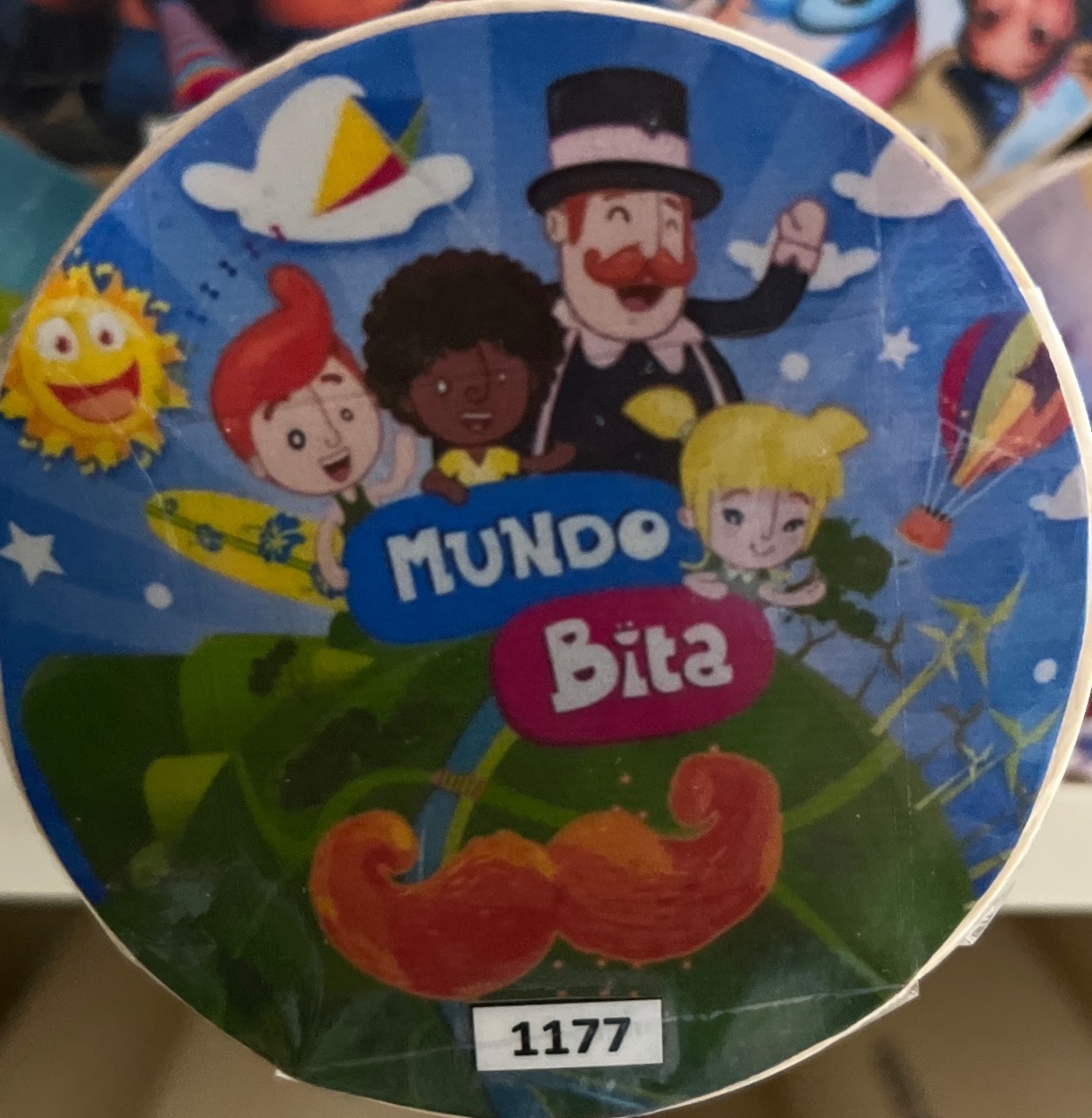 Tecido Painel Redondo 1,5M Mundo Bitta - LÊ FESTAS LOCAÇÃO DE 