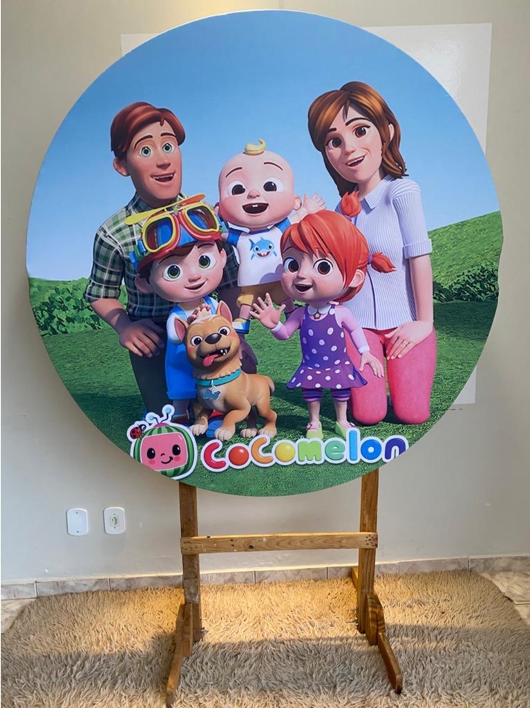 Tecido Painel Redondo 1,5M- Cocomelon - LÊ FESTAS LOCAÇÃO DE 