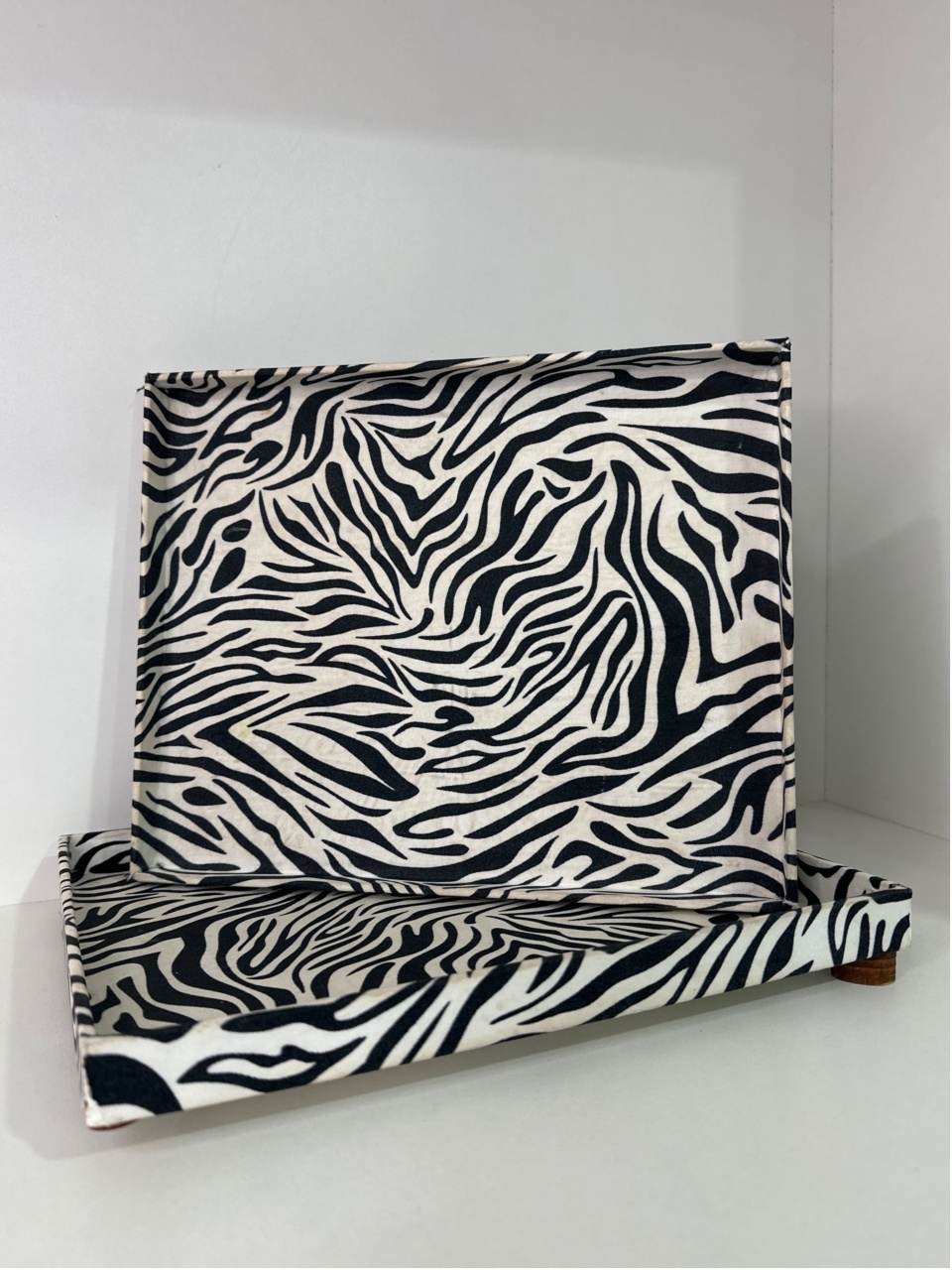 Bandeja Safari - Zebra - LÊ FESTAS LOCAÇÃO DE 