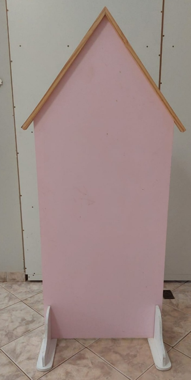 Painel Casinha Rosa/Branco - 1,50X60 - LÊ FESTAS LOCAÇÃO DE 