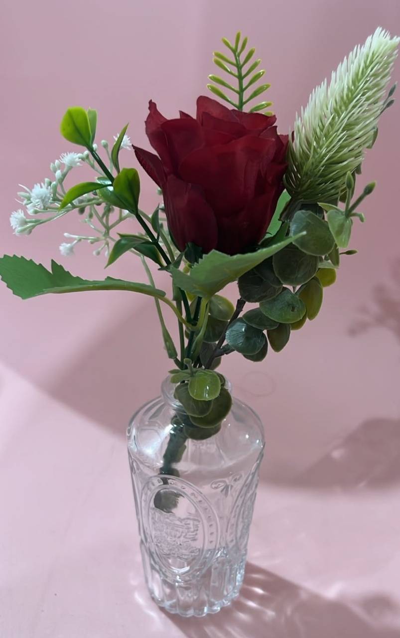Arranjo P/ Centro de Mesa Rosas Vermelhas - LÊ FESTAS LOCAÇÃO DE 