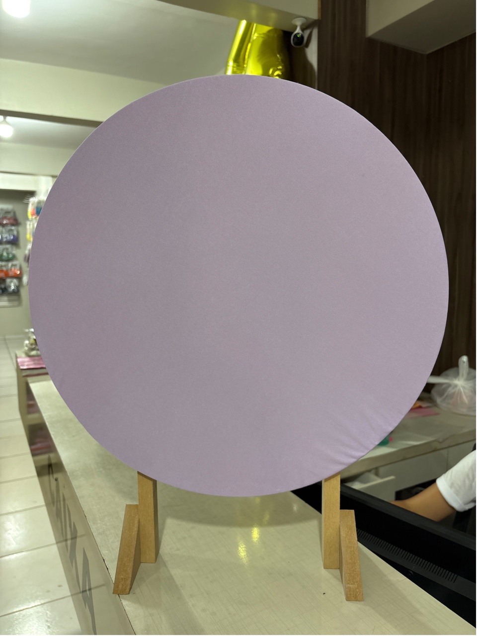 Tecido Painel Redondo 50Cm - Liso Lilas - LÊ FESTAS LOCAÇÃO DE 