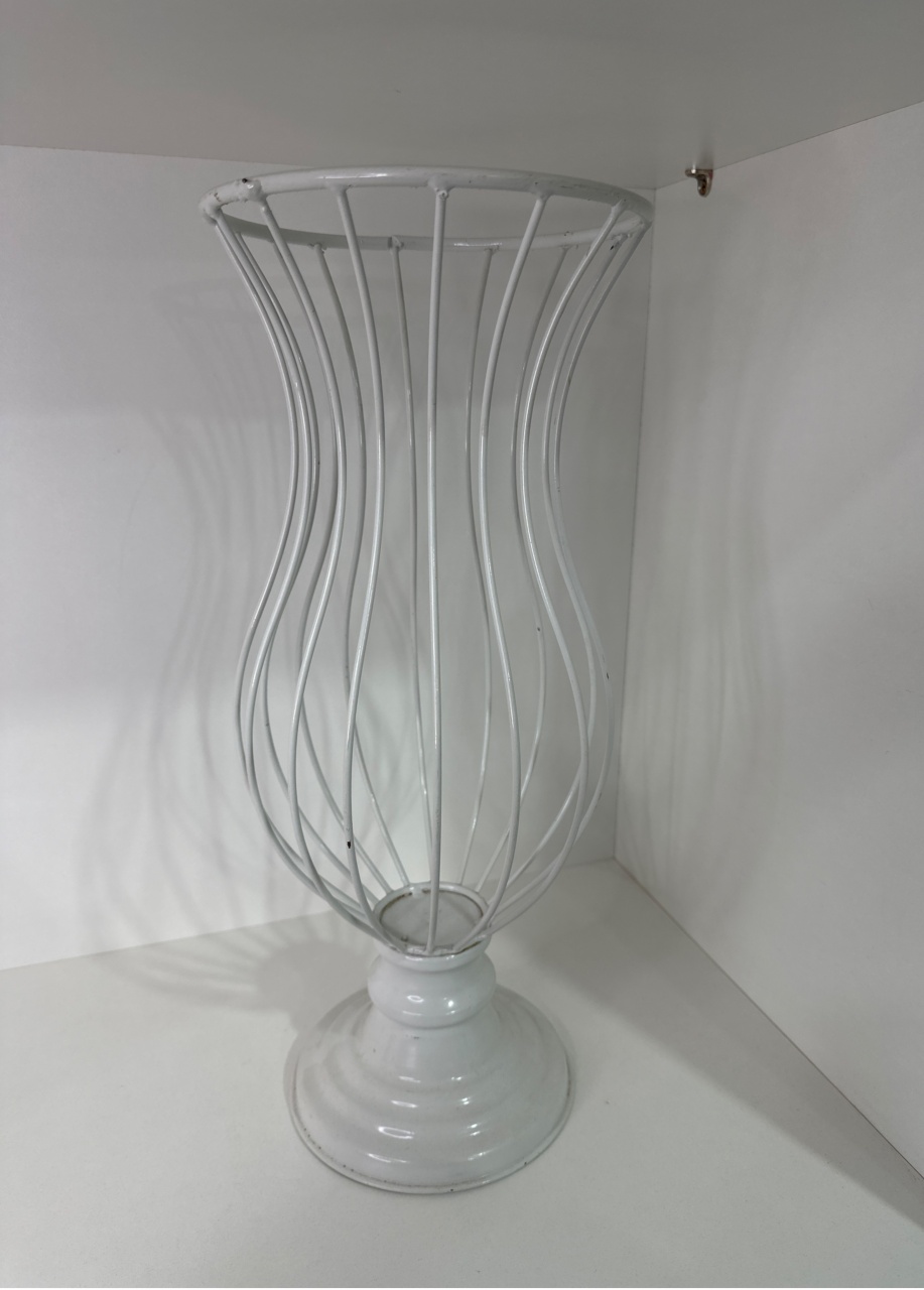 Vaso Aramado Branco 43 Cm - LÊ FESTAS LOCAÇÃO DE 