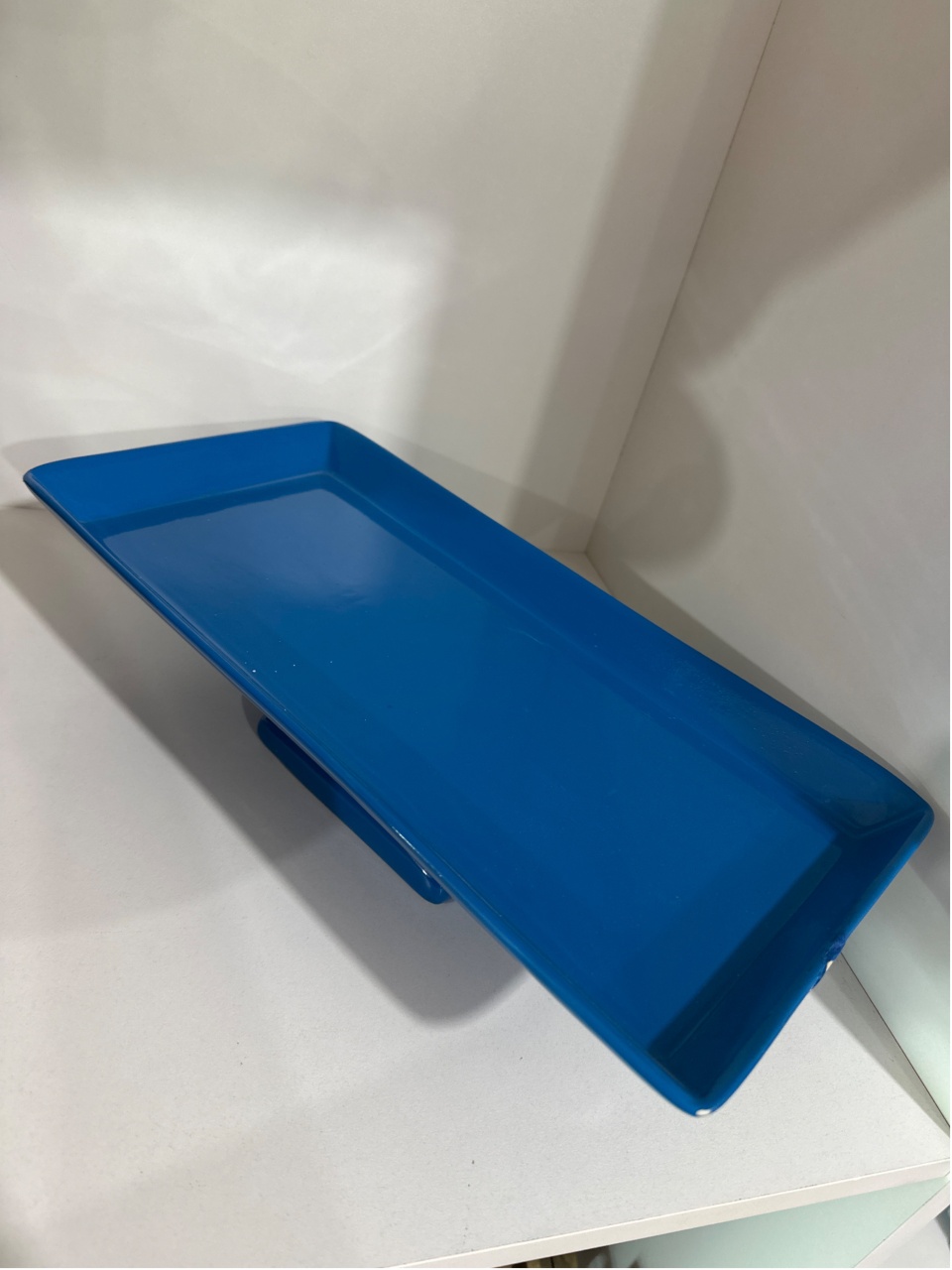 Travessa Retangular Com Pe Azul Blueberry Er4421 - LÊ FESTAS LOCAÇÃO DE 