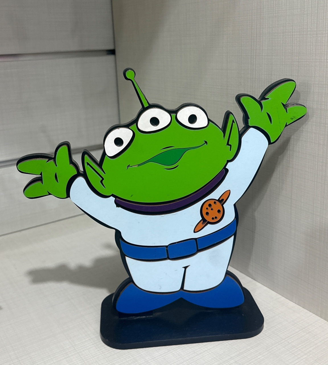 Mdf Personagem Toy Story- Alien - LÊ FESTAS LOCAÇÃO DE 