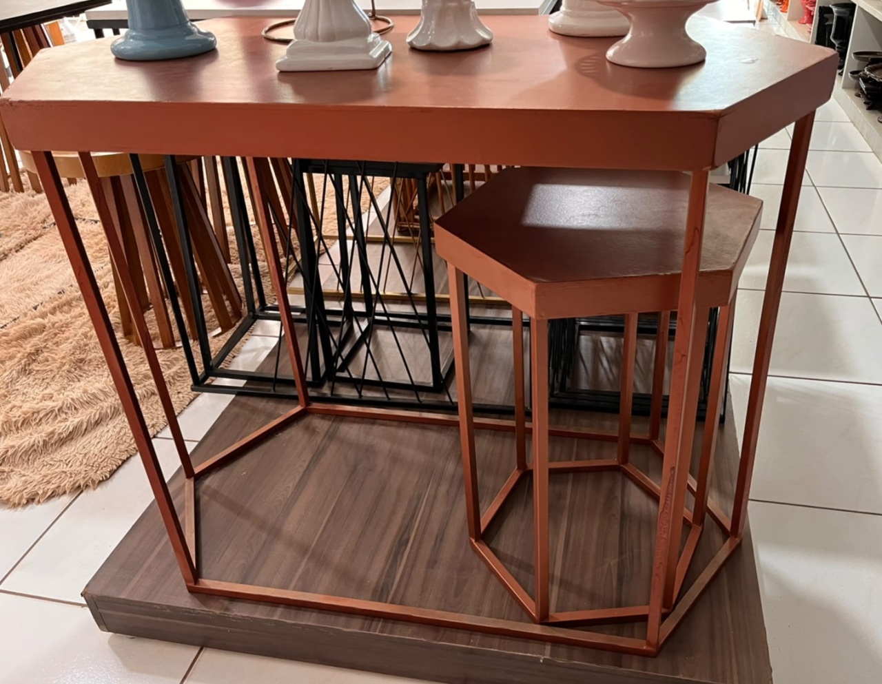 Mesa Egito Rose G - LÊ FESTAS LOCAÇÃO DE 