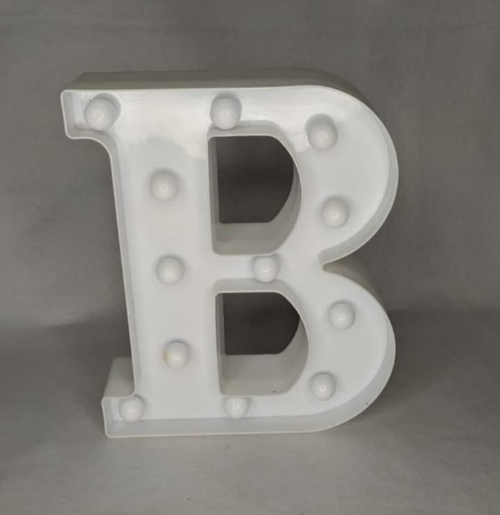 Letra Led B 22Cm - LÊ FESTAS LOCAÇÃO DE 